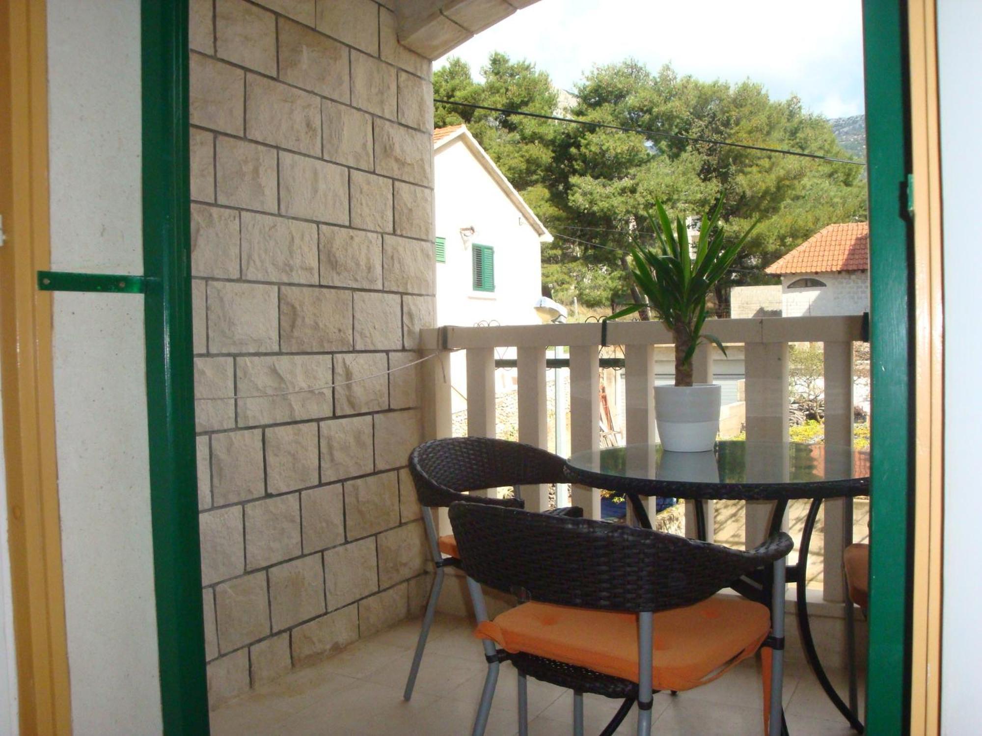Guest House Marija Бол Экстерьер фото